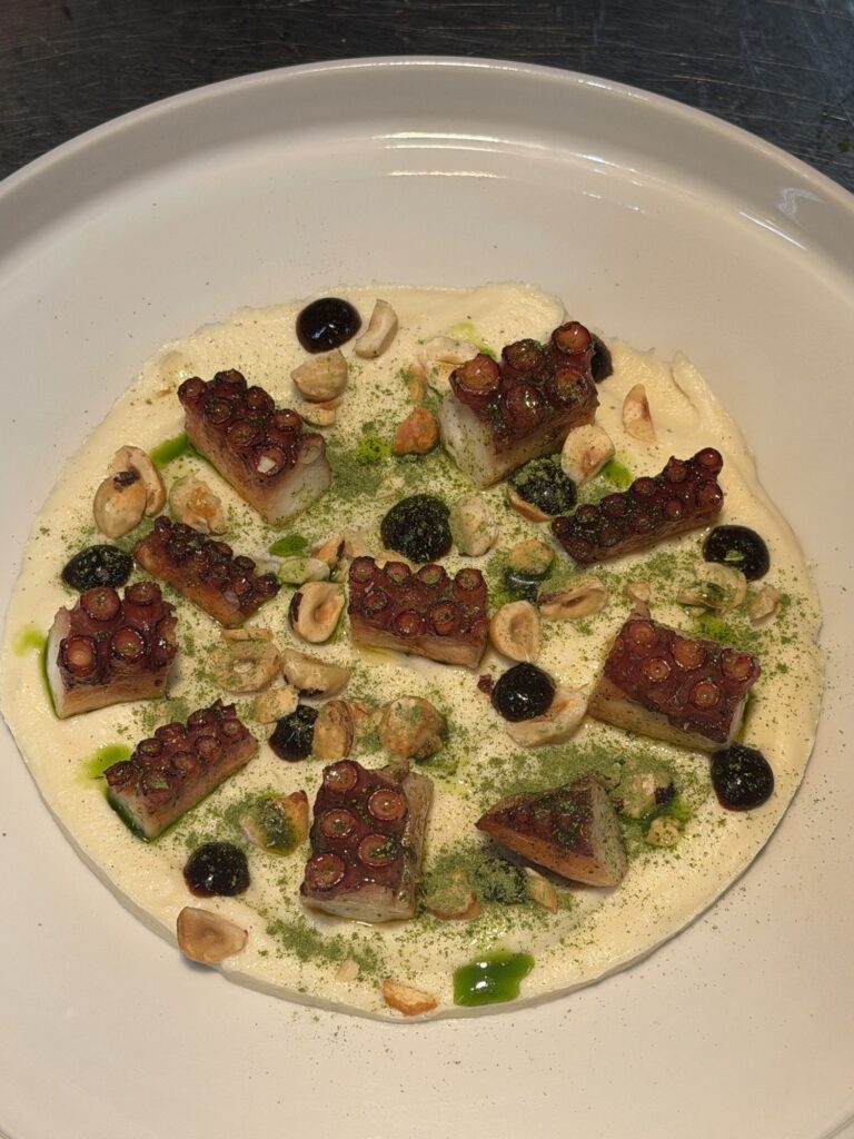 Polpo arrosto con sedano rapa e nocciole – Ristorante Parc Hotel, Poppi