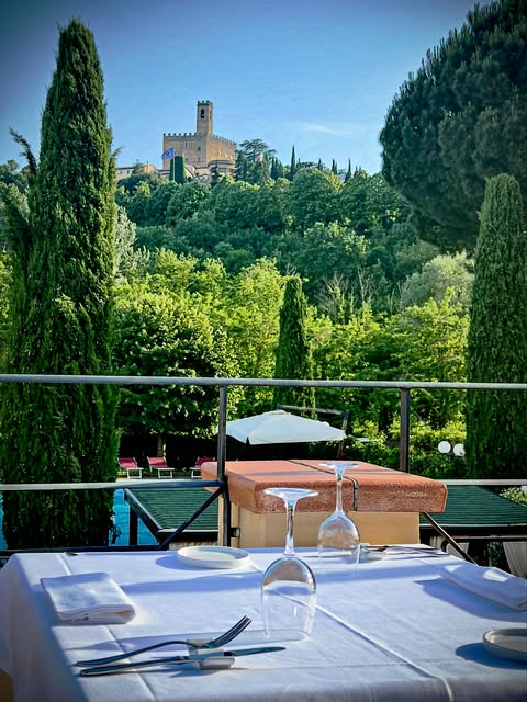Il Castello dei Conti Guidi visto dalla terrazza del Parc Hotel di Poppi